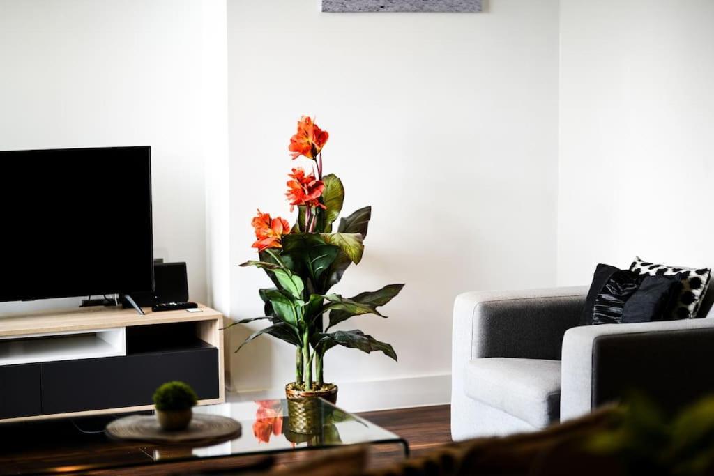 Modern 2 Bedroom Apartment - City Centre - Parking Manchester Exterior photo